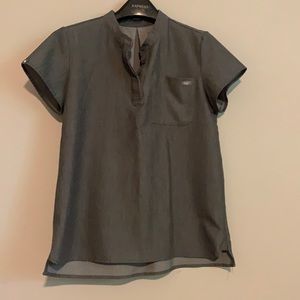 Fig scrub top button down XS Graphite